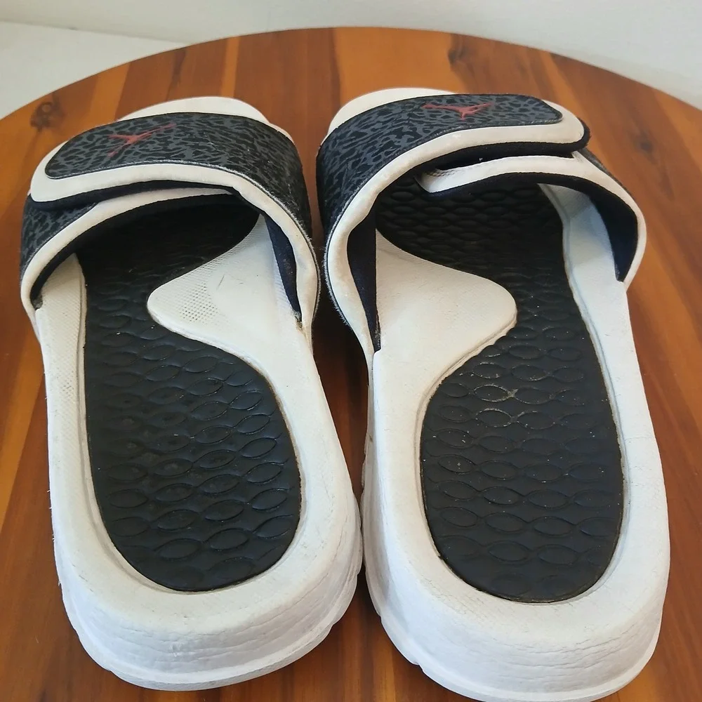 Jordan see images